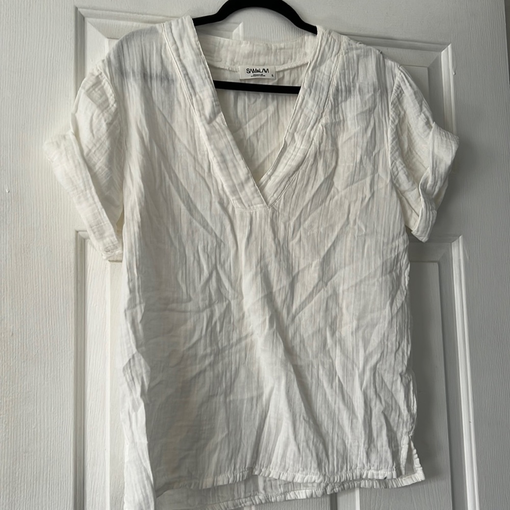 SAM&LAVI V Neck Top